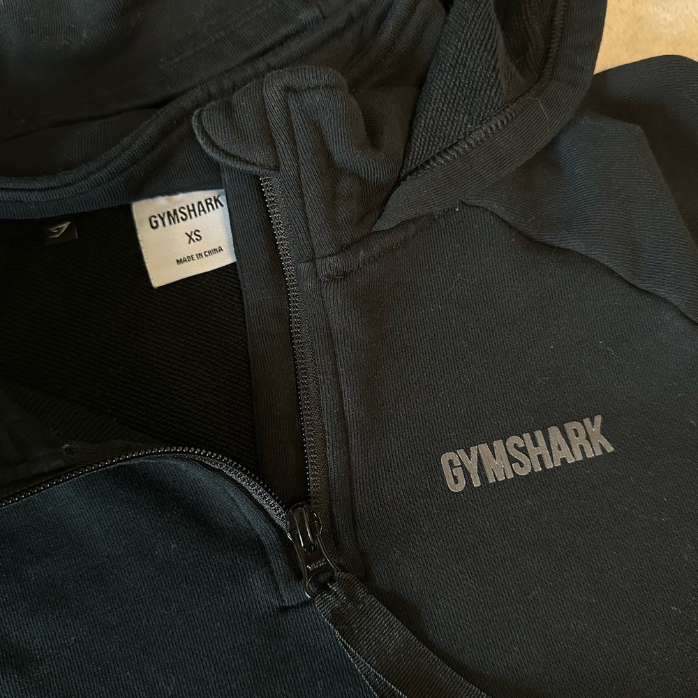 Gymshark Cropped Black/Charcoal Quarter-Zip Hoodie